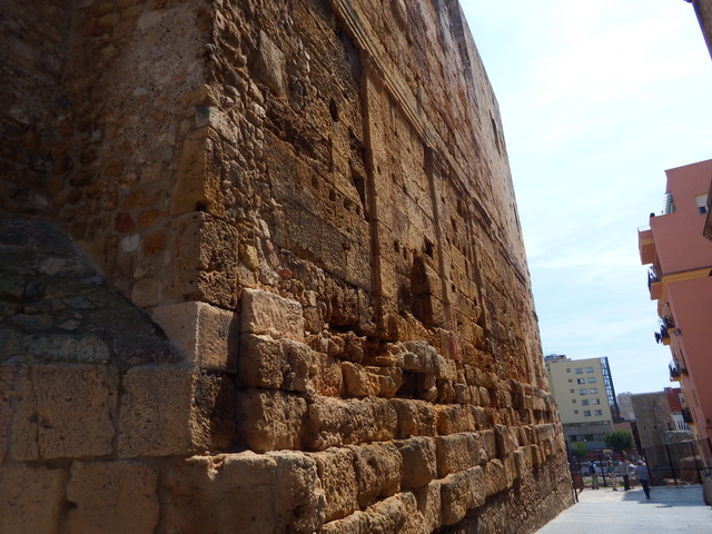  Tarragona, Старый город, Национального археологического музей, Капитолийская волчица, крепостная стена. Espanya, El 2015